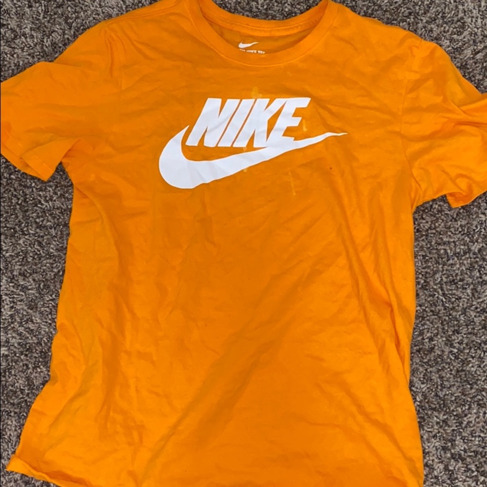 Nike t-shirt